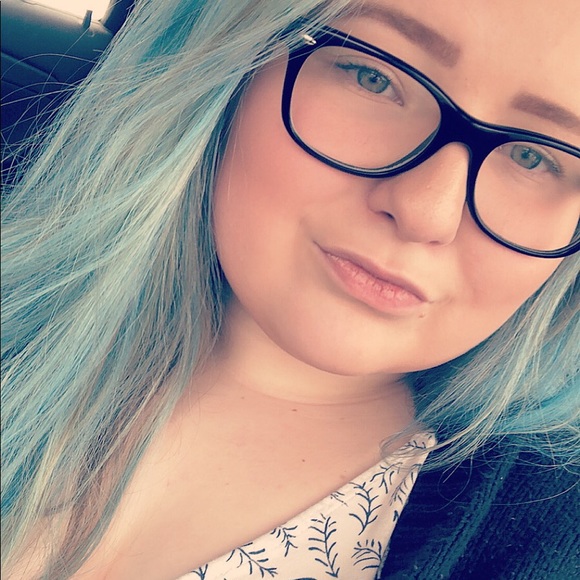 Meet the Posher Other - Meet your Posher, Callie